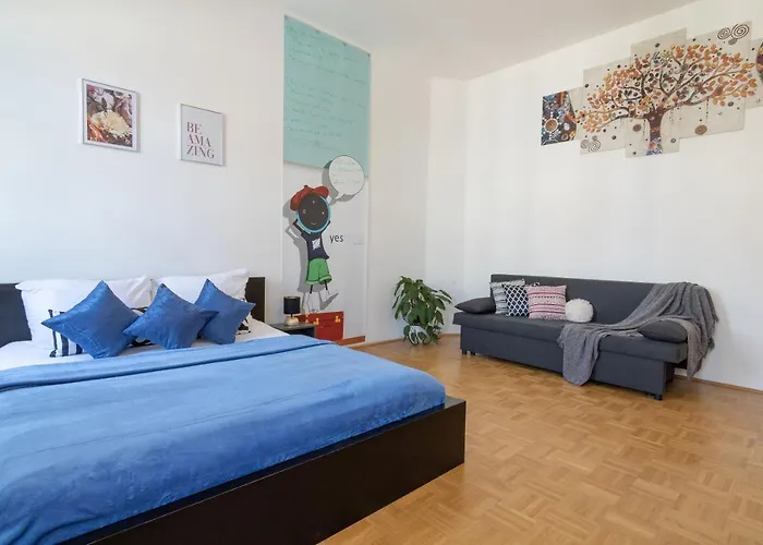 Apartment Yeshello Near Station *